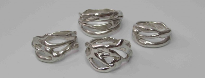 4 silver rings